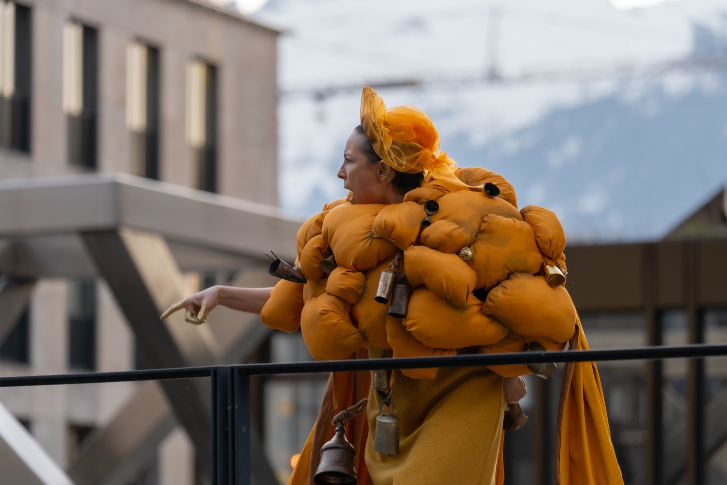 ceremony_martinamorger_kunstmuseum-li_2025_sandra-maier_190_s